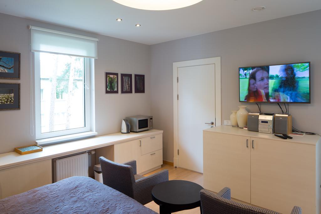 Vienibas Prospekts 6 Apartman Jūrkalne Kültér fotó