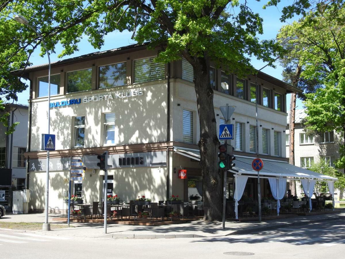 Vienibas Prospekts 6 Apartman Jūrkalne Kültér fotó
